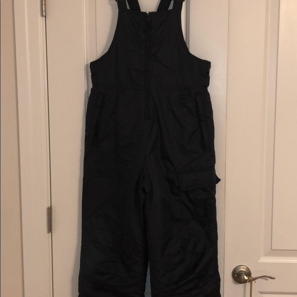 Snowboarding/skiing bib